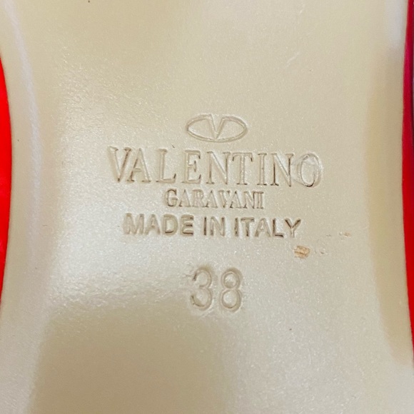 VALENTINO PATENT ROCKSTUD BALLET FLATS - Picture 5 of 5